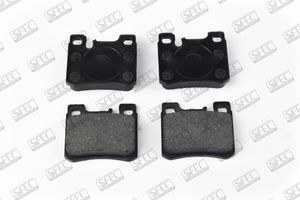 Тормозные дисковые колодки задние BP000947 BP000947 Sfec