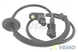 Датчик, частота вращения колеса V42-72-0003 Vemo