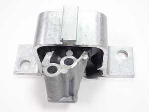 Опора правая подвески двигателя 8450030109 Автоваз