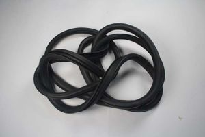 Уплотнитель стекла лобового SHAANXI Шанкси SHACMAN Шакман ;; 81961210056 Shaanxi/Shacman