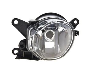 Фара противотуманная левая AUDI A4 1999-2000 19A002052B Tyc