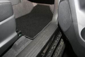 Коврики в салон Premium ISUZU D-Max 2016-> пикап, 5 шт. (текстиль) klever03210122110kh Klever