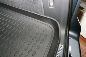 Коврик в багажник VW Touareg I 2003-2010кросс. (полиуретан) / Фольксваген Туарег nlc5101b13 Element Autofamily