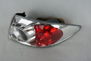 Фонарь правый внешний Mazda 6 1 GG (2002-2007) oem0117fonr O.E.M.