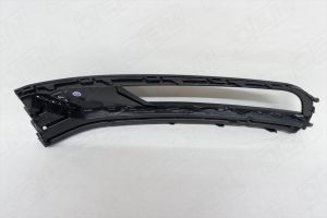 Решетка в бампер правая OEM1357R O.E.M.