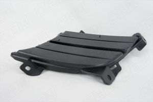 Заглушка противотуманной фары правая mazda gh oem1429r O.E.M.