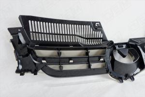 Решетка радиатора Volkswagen Golf 5 2003-2009 хэтчбек OEM3201 O.E.M.