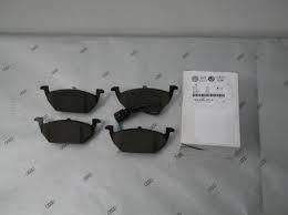 Тормозные колодки (передние) Octavia (2004-2008) 1K0698151A Vag