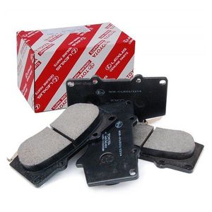 Тормозные колодки 0446560320 Toyota