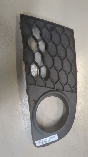Б/у  5M0853665E Заглушка (решетка) бампера Volkswagen Golf Plus ПТФ by3c8293743 Б/У запчасти