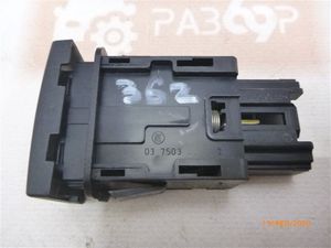 Б/у  bp4k66420 кнопка Mazda Mazda3 2007 BK, седан Z6, 1.6    кнопка обогрева сидений BU3A29940 Б/У запчасти
