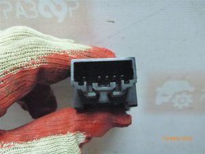 Б/у  bp4k66420 кнопка Mazda Mazda3 2007 BK, седан Z6, 1.6    кнопка обогрева сидений BU3A29940 Б/У запчасти