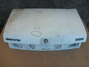 Б/у  3110560401020 крышка багажника ГАЗ 3110 1998 седан 402 bu3a64595 Б/У запчасти