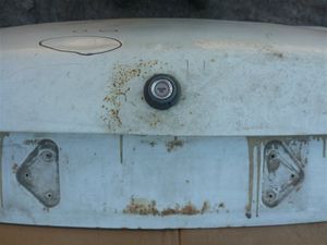 Б/у  3110560401020 крышка багажника ГАЗ 3110 1998 седан 402 bu3a64595 Б/У запчасти