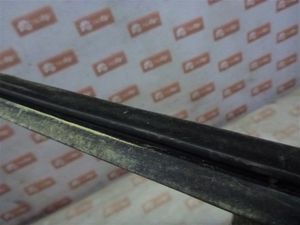Б/у  3m51-r20562 уплотнитель стекла двери бархотка Ford C-MAX 2006 C214, 5-дверный UAV QQDB, 1.8L  П BU3A94406 Б/У запчасти