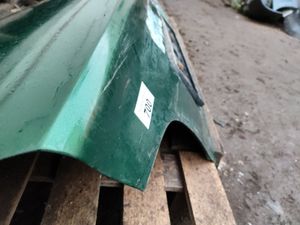 Б/у  64401-05060 крышка багажника Toyota Avensis 1999 AT220L, седан 4AFE    У нас есть видеообзор то bu3a151824 Б/У запчасти