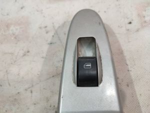 Б/у  a113748130 кнопка стеклоподъемника Chery Amulet A15 2007 A15, лифтбек SQR480EJ    У нас есть ви bu3a180299 Б/У запчасти