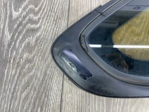 Б/у  83300-EW000 Стекло кузовное глухое Nissan Almera 2013 Седан K4M   Прав. by9l40459 Б/У запчасти