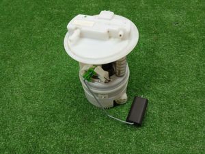 Б/у  172022047R Бензонасос Renault Sandero 2019 2 K7MA812    Топливный насос (Бензонасос) by4k17661 Б/У запчасти