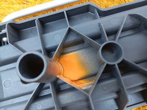 Б/у  7P0863599 Кронштейн пола багажника Porsche Cayenne GTS 2014 2 M4802G    Кронштейн пола багажник by4k29273 Б/У запчасти