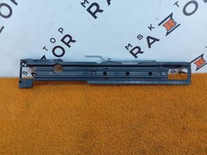 Б/у  7P0863599 Кронштейн пола багажника Porsche Cayenne GTS 2014 2 M4802G    Кронштейн пола багажник by4k29273 Б/У запчасти