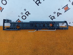 Б/у  7P0863599 Кронштейн пола багажника Porsche Cayenne GTS 2014 2 M4802G    Кронштейн пола багажник by4k29273 Б/У запчасти