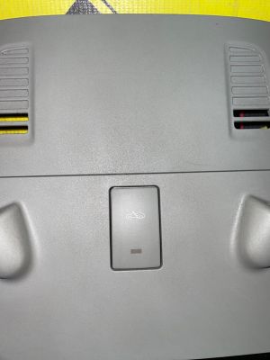 Б/у  13309524 Плафон подсветки салона Opel Astra  J     Плафон подсветки салона Opel Astra J 2009—20 by6j10523 Б/У запчасти