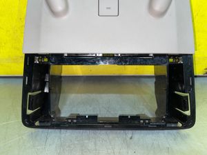 Б/у  13309524 Плафон подсветки салона Opel Astra  J     Плафон подсветки салона Opel Astra J 2009—20 by6j10523 Б/У запчасти