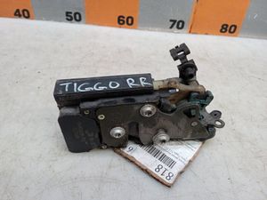 Б/у  T116205040 Замок двери задней правой Chery Tiggo T11 2005-2016 1     2 разъёма 6 контактов, Чер by7c304706 Б/У запчасти