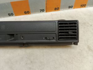 Б/у  64221387464 Дефлектор воздушный BMW 3-Series 1993 E36 2.0, M50B20   Прав. БМВ 3 Е36 by7c326829 Б/У запчасти