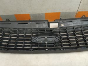 Б/у  1509302 Решетка радиатора Ford Mondeo 2010 4 1,6    До 2010 года by7c408831 Б/У запчасти