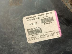 Б/у  2171302 Крыло переднее правое Ford Focus  3     Не оригинал by7c413005 Б/У запчасти