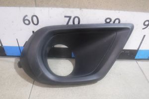 Б/У 57731G020 Накладка переднего бампера правая Subaru Forester  S13 bu4a18884 Б/У запчасти