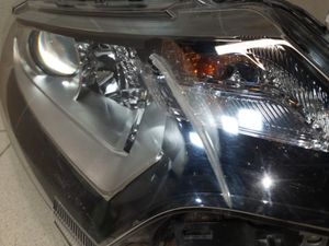 Б/У 8301C854 Фара правая Mitsubishi Outlander  GF      ЦАРАПИНА НА СТЕКЛЕ ПОСЛЕ 03/2015 ГОДА НЕ КСЕН bu4a54328 Б/У запчасти