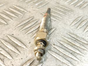 Б/у  Свеча накала MITSUBISHI L200 K7 4D56T by6lyt0116272 Б/У запчасти