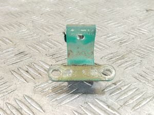 Б/у  Петля крышки багажника левая VOLKSWAGEN Polo MK3 ALL by6lyt0074222 Б/У запчасти