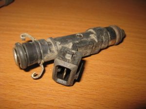 Б/у  0280158502 Форсунка топливная Daewoo Nexia  2005 1,5 1,5 МКПП Артикул: 6458995 OEM:0280158502Ко by5k6458995 Б/У запчасти