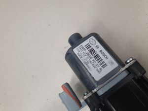 Б/у   834712R010 Моторчик стеклоподъёмника задний левый для Hyundai i30 2007-2012 BY1A281739 Б/У запчасти