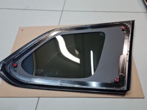Б/у   6121A551 Стекло кузовное заднее левое глухое для Mitsubishi Outlander GF 2012- by1a346350 Б/У запчасти