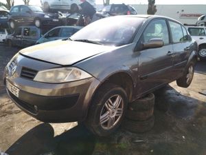 Б/у  7701475247 Накладка декоративная (молдинг) передней левой двери Renault Megane 2 (2002-2009) 20 BY9A1493326 Б/У запчасти