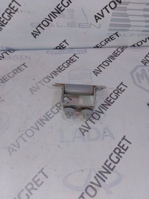 Б/у  797102E000 Петля багажника Kia Sportage III (2010—2014) Петля крышки багажника Киа Спортейдж 3 by7l20311 Б/У запчасти