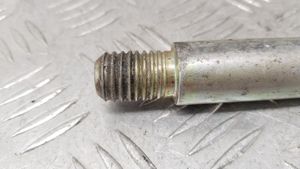 Б/у  091473J000 Крюк буксировочный Kia Sportage 2 (KM) (2004-2010) 2005 bu6ap2547529 Б/У запчасти