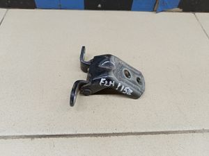 Б/у  824204EA0A Петля двери NISSAN Juke (F15) 2011> ПЕРЕДНЕЙ ЛЕВОЙ НИЖНЯЯ by7a414338 Б/У запчасти