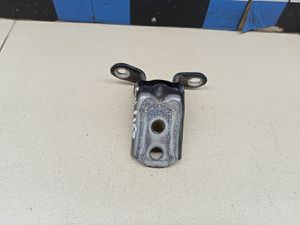 Б/у  824204EA0A Петля двери NISSAN Juke (F15) 2011> ПЕРЕДНЕЙ ЛЕВОЙ НИЖНЯЯ by7a414338 Б/У запчасти