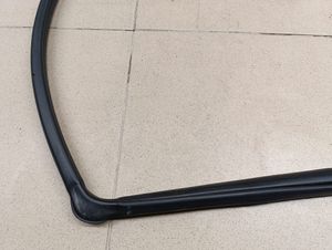 Б/у  63572SC010 Уплотнитель двери Subaru Forester (S12) 2008-2012 задней левой by7a437120 Б/У запчасти