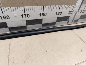 Б/у  63572SC010 Уплотнитель двери Subaru Forester (S12) 2008-2012 задней левой by7a437120 Б/У запчасти