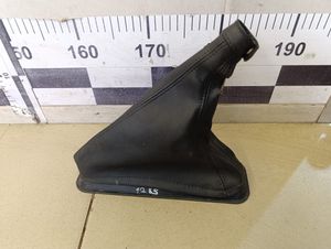 Б/у  735405066 Чехол кулисы FIAT Albea 2002-2012 РЫЧАГА СТОЯНОЧНОГО ТОРМОЗА. by7a438221 Б/У запчасти