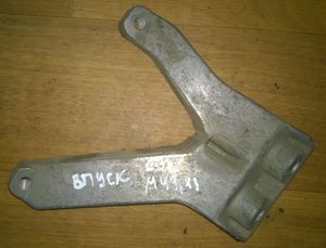 Б/у  11611247496 Кронштейн впускного коллектора BMW E36 M43 M44 б/у by8h48852 Б/У запчасти